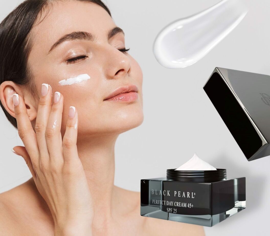 Black Pearl Smooth out Eye & Lip Contour Cream